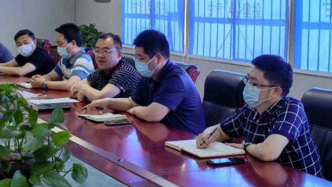 堅定信心戰(zhàn)疫情，同舟共濟筑防線